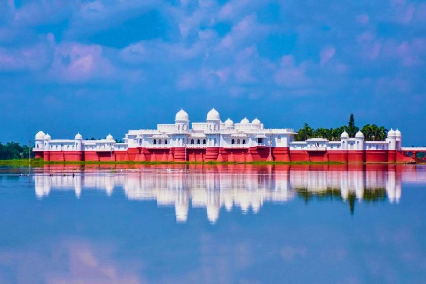 Neermahal (Twijilikma Nuyung)