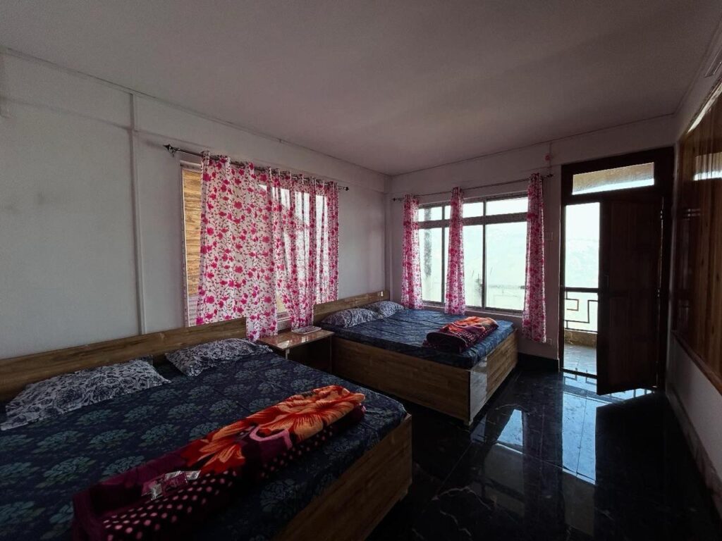 Karuna homestay ,Dawaipani