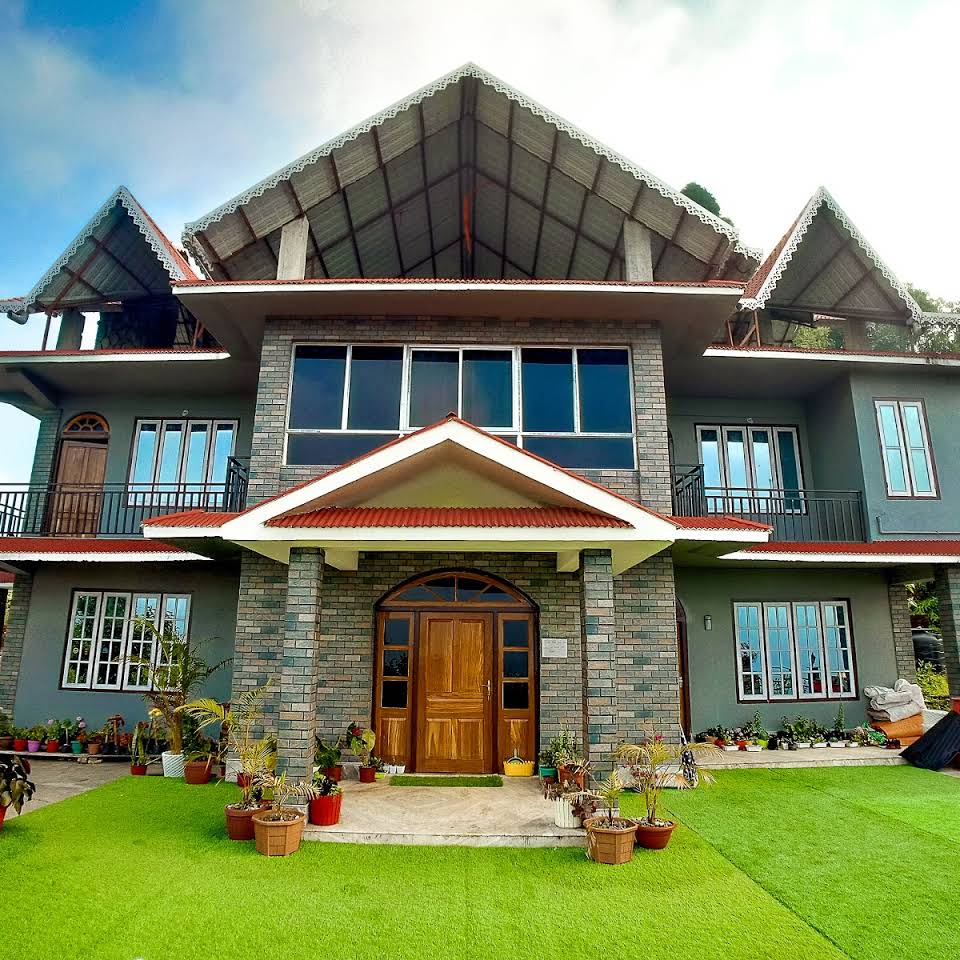 Ratna Aditya Homestay,Charkhole