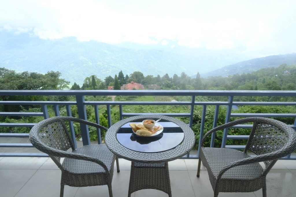 Tara himalayan retreat,sittong