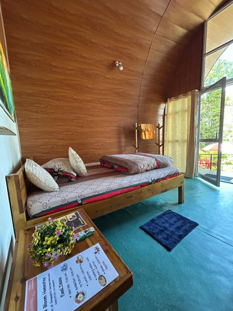 bloom homestay,sittong